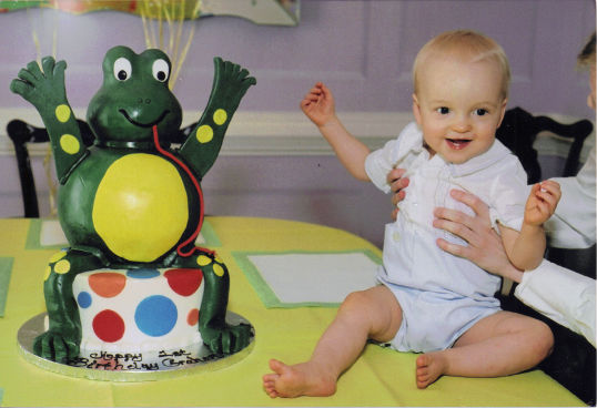 FROGGY FUN FIRST BIRTHDAY