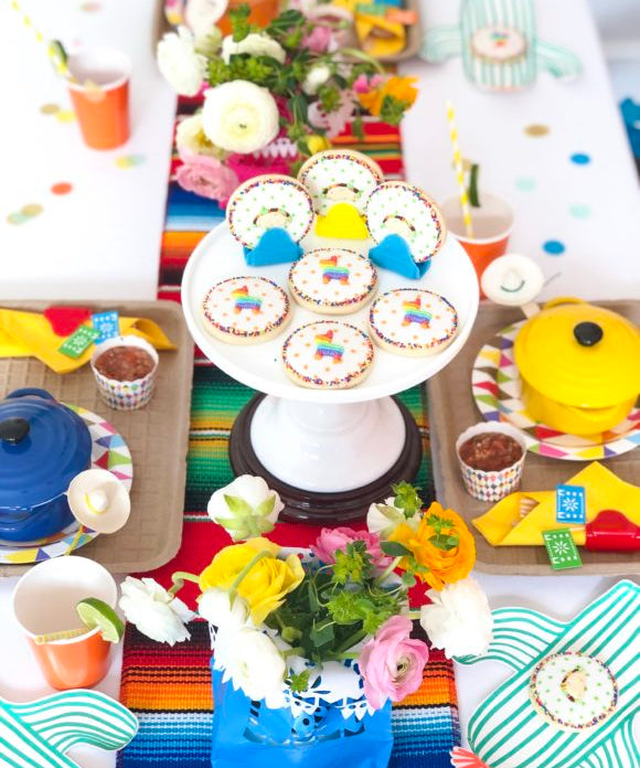 fiesta party ideas table setting for cinco de mayo