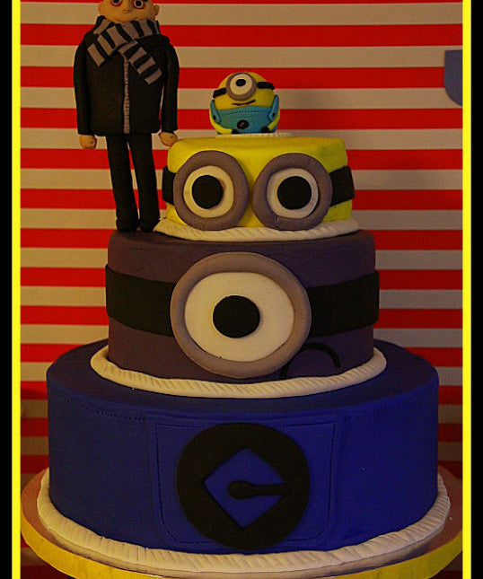 DESPICABLE ME MINION BIRTHDAY PARTY IDEAS