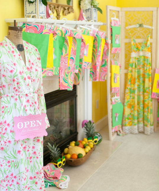 LILLY PULITZER CAKE DECORATING FLAMINGO BIRTHDAY PARTY IDEAS