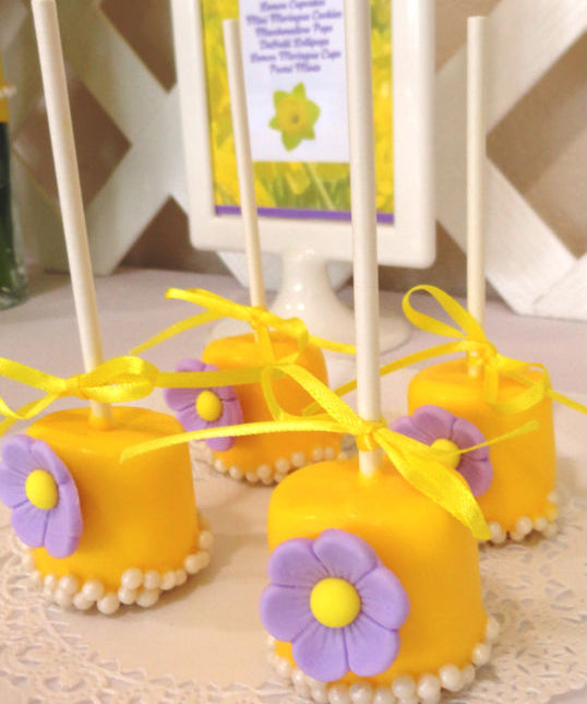 DAFFODILS FOR MOTHER'S DAY