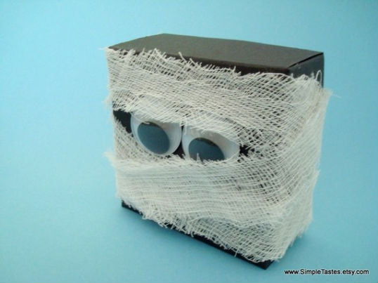 MUMMIES FULL OF YUMMIES