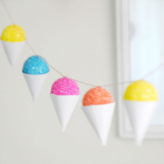 SNOW CONE GARLAND