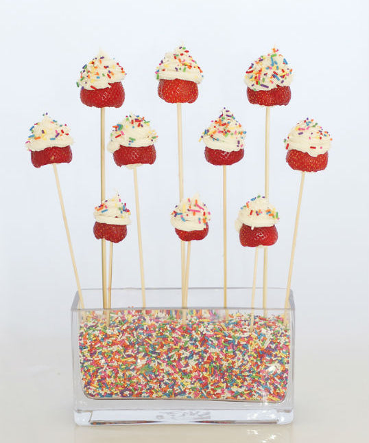 Simple Strawberry Cheesecake Bites