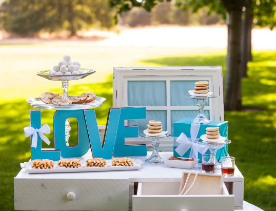 BREAKFAST AT TIFFANY'S