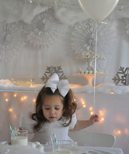 WHITE WINTER PARTY