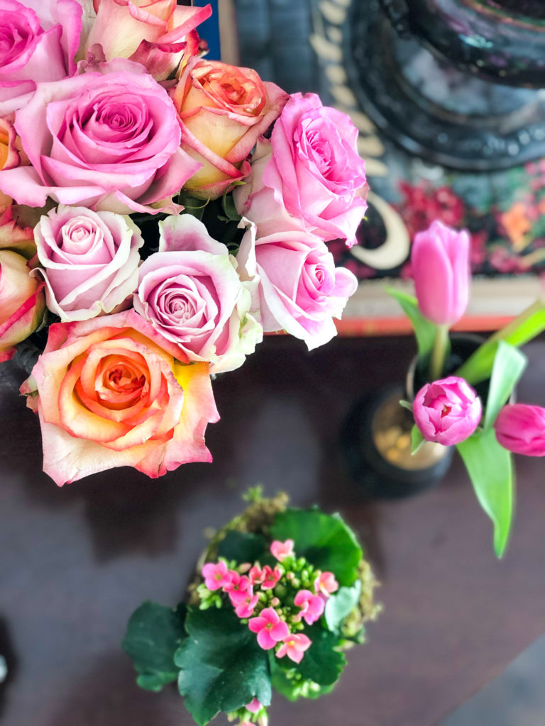 Roses - Flowers - Featured Content - Lovingly