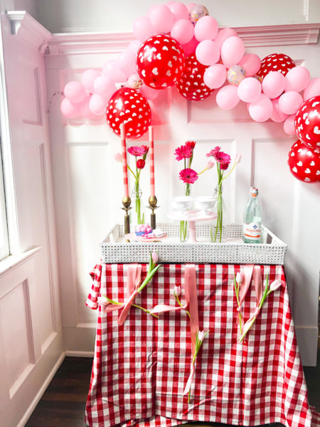 valentines-day-bar-cart with balloons
