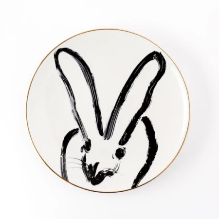 round white plate with outline of bunny in black